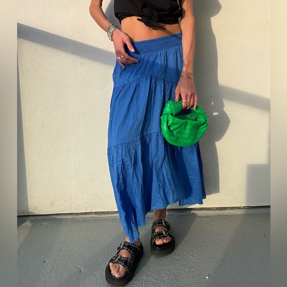 Frame Denim Tiered Blue Maxi Skirt for Casual Wear - Picture 2 of 6